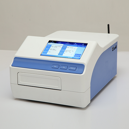 microplate-reader-amr-100-image3